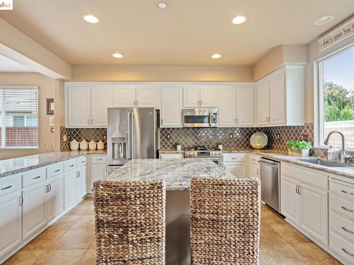 818 Altessa Dr, Brentwood, CA | Brentwood Hills. Photo 36 of 45