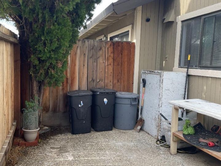 831 Nash Rd, Hollister, CA, 95023 Townhouse. Photo 21 of 24