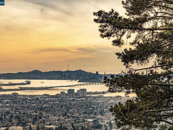 846 Panoramic Berkeley CA. Photo 1 of 14