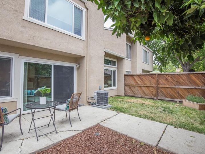 85 Cassia Dr, Hayward, CA, 94544 Townhouse. Photo 10 of 18