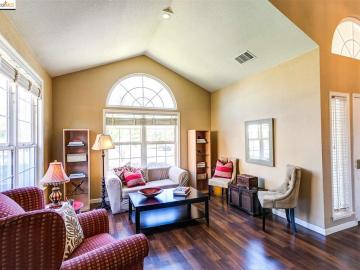 1091 Orchid Dr, Brentwood, CA | Horizon Collect | No. Photo 6 of 40