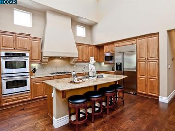 1121 Medoc Ct, Brentwood, CA | Trilogy Vineyards. Photo 5 of 40