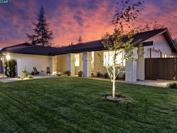 1164 Greenbrook Dr, Danville, CA | Sycamore Creek. Photo 2 of 36