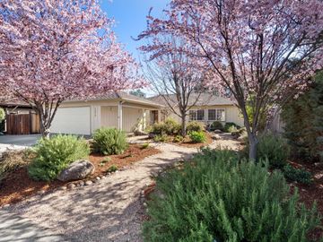 1212 Yorkshire Dr, Cupertino, CA