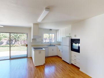 1348 Hollenbeck Ave, Sunnyvale, CA | . Photo 5 of 40