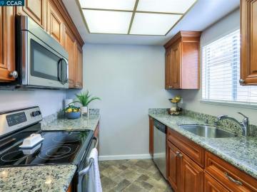1423 Bel Air Dr #C, Concord, CA, 94521 Townhouse. Photo 4 of 28