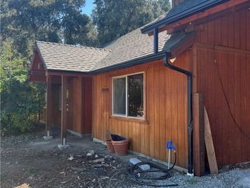 14532 Voltaire Dr, Pine Mountain Club, CA