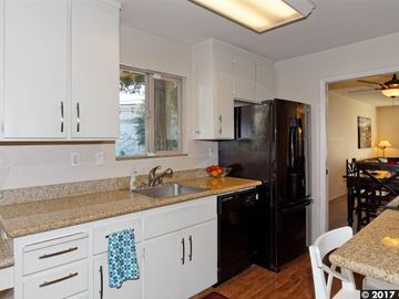 1710 Parkside Dr #17, Walnut Creek, CA, 94597 Townhouse. Photo 6 of 11