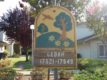 17525 Wickman Pl, San Lorenzo, CA, 94580-1774 Townhouse. Photo 5 of 6