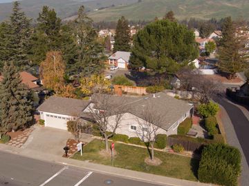 179 Mountaire, Clayton, CA | Dana Hills. Photo 2 of 25