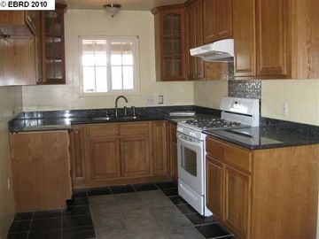 Rental 200 E Sims Rd, Brentwood, CA, 94513. Photo 2 of 5