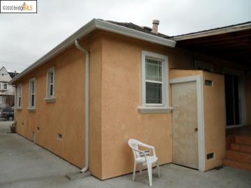 2044 84th Ave, Oakland, CA | East Oakland. Photo 2 of 8