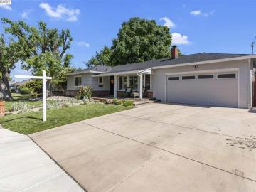 2144 Dena Dr, Concord, CA | Holbrook Heights. Photo 3 of 40