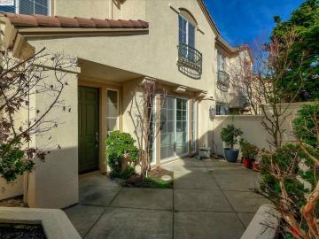 22335 W Lyndon Loop, Castro Valley, CA, 94552 Townhouse. Photo 2 of 40