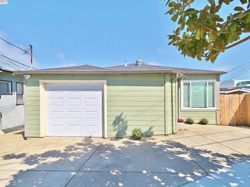 2641 19th Ave, Oakland, CA | Highland Park. Photo 2 of 27