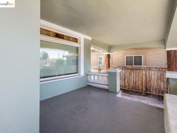 2708 60th Ave, Oakland, CA | Frick. Photo 6 of 47