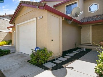 3015 Peppermill Cir, Pittsburg, CA, 94565 Townhouse. Photo 3 of 36