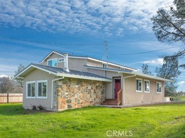 3141 Claremont Dr, Oroville, CA