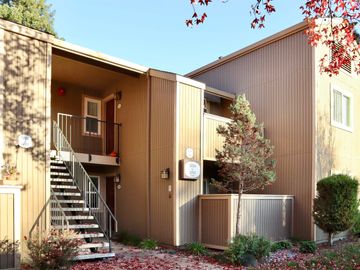 3236 Red Cedar Ter unit #202, Baywood, CA