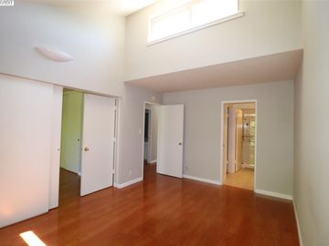 3327 Cook Ln, Alameda, CA, 94502 Townhouse. Photo 6 of 26