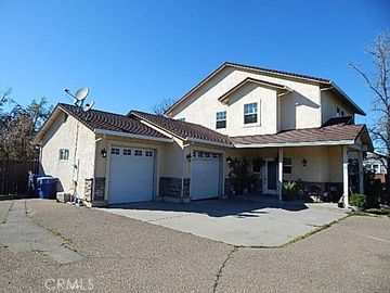 340 Chestnut Ave, Red Bluff, CA | . Photo 2 of 17