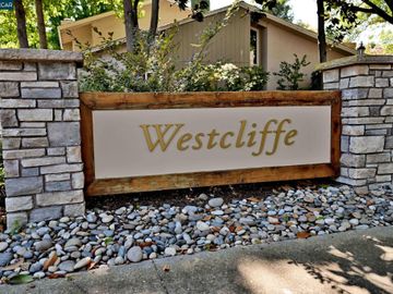 349 Westcliffe Cir, Walnut Creek, CA, 94597 Townhouse. Photo 2 of 24