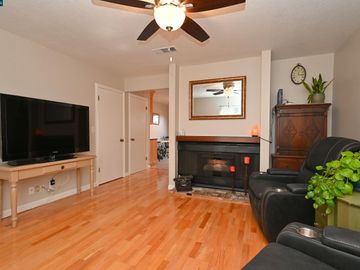 3565 Northwood Dr #D, Concord, CA, 94520 Townhouse. Photo 4 of 39