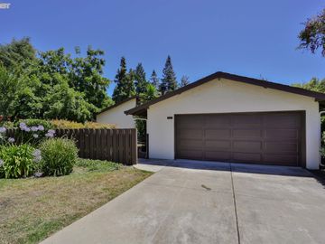 36480 Fallon Ter, Fremont, CA, 94536 Townhouse. Photo 5 of 58