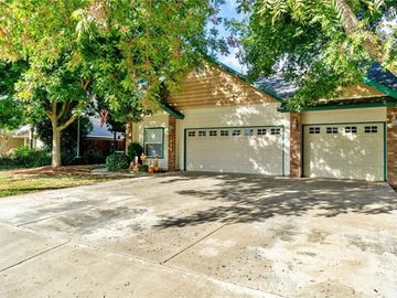 381 Atwood Ave, Exeter, CA | . Photo 2 of 23