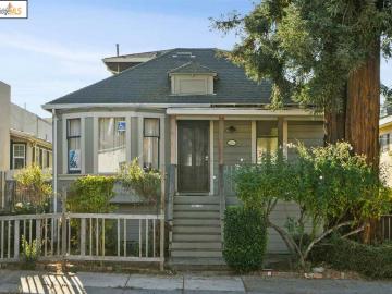 3886 Maybelle Ave, Oakland, CA | Laurel Dist. Photo 2 of 7