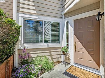 3926 Inverness Cmn, Livermore, CA, 94551 Townhouse. Photo 5 of 32