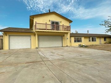 4086 Lakeview Dr, Camanche North Shore, CA