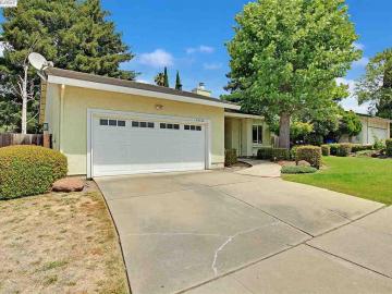 42426 Paseo Padre Pkwy, Fremont, CA | Mission Area. Photo 3 of 32