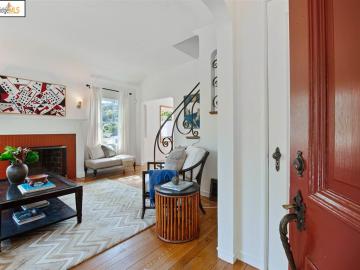 4381 Rettig Ave, Oakland, CA | Redwood Heights. Photo 5 of 40