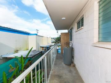 511 Wailepo St Kailua HI Multi-family home. Photo 3 of 17