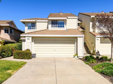 5249 Pebble Glen Dr, Concord, CA, 94521 Townhouse. Photo 3 of 32