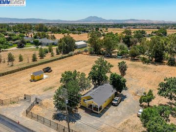 6381 Sellers Ave Oakley CA. Photo 2 of 19