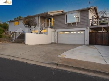 832 Laurel Ct, Rodeo, CA | Rodeo Highlands. Photo 5 of 40